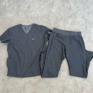 Figs Mens Gray Scrub Set Top and Pants Size Small
